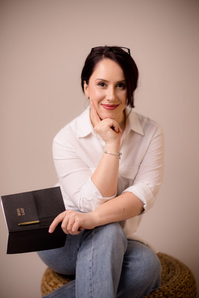 Ioana Maxim – consilier de carieră din România, oferind ghidare profesională și coaching pentru români din țară și diaspora